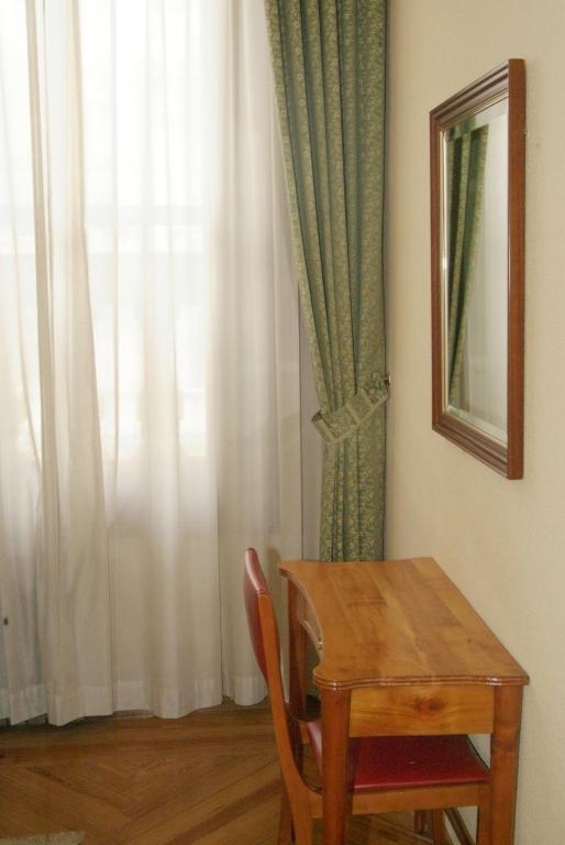 Hostal La Selecta Madri Quarto foto