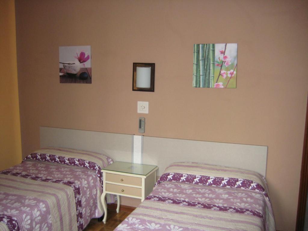 Hostal La Selecta Madri Quarto foto